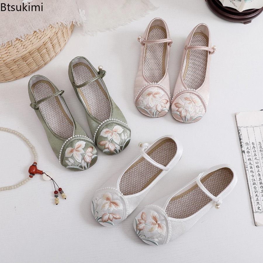 Modische bestickte Damenschuhe – Ethnic Fashion In Bewertung und Preis